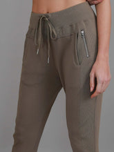 Load image into Gallery viewer, Byron Jogger Ginger