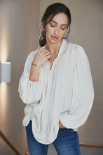 Load image into Gallery viewer, Romance Blouse Creme