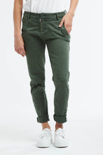 Load image into Gallery viewer, Classic Button Jean Military
