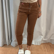 Load image into Gallery viewer, Classic Button Jean Brick