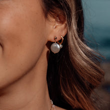 Load image into Gallery viewer, Zig Zag Pearl Drop Gold Huggie Hoop Earrings