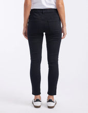 Load image into Gallery viewer, Emma Stretch Jean Black
