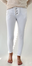 Load image into Gallery viewer, Classic Button Jean White