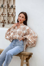 Load image into Gallery viewer, Dreams Blouse Seychelles  Beige
