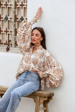 Load image into Gallery viewer, Dreams Blouse Seychelles  Beige
