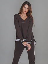 Load image into Gallery viewer, Pammy Sweatshirt Truffle
