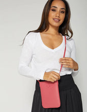 Load image into Gallery viewer, Paola Pouch Raspberry
