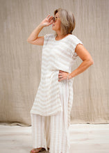 Load image into Gallery viewer, Sophia Tunic Natural
