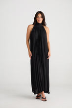 Load image into Gallery viewer, Runway Maxi Dress Black
