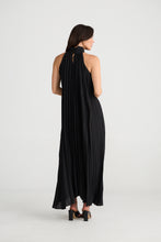 Load image into Gallery viewer, Runway Maxi Dress Black
