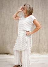 Load image into Gallery viewer, Sophia Tunic Natural

