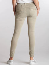 Load image into Gallery viewer, Classic Button Jeans Beige
