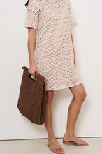 Load image into Gallery viewer, Paper Weave with Bamboo Handle Tote Chocolate
