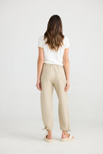 Load image into Gallery viewer, Amazon Linen Pants Natural
