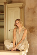 Load image into Gallery viewer, Marais Top Khaki
