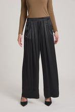 Load image into Gallery viewer, San Pant Black
