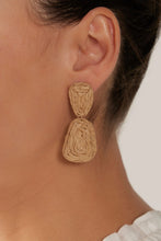 Load image into Gallery viewer, Sojourn Drop Earring Dune
