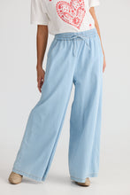 Load image into Gallery viewer, Freedom Pant Light Denim
