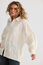 Load image into Gallery viewer, Chantilly Shirt Natural Embroidery
