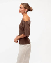 Load image into Gallery viewer, Suede Touch Top Brown

