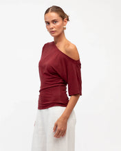 Load image into Gallery viewer, Suede Touch Top Merlot
