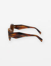 Load image into Gallery viewer, Thea Sunglasses Zebra Brown
