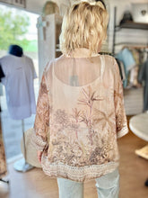 Load image into Gallery viewer, Vacanza Jungle Shirt Beige OS
