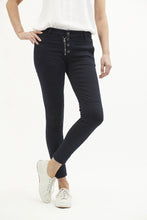 Load image into Gallery viewer, Classic Button Jean Black
