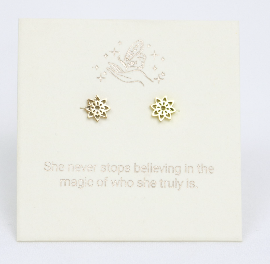 She Never Stops Stud - Gold