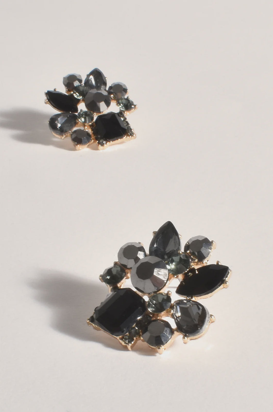 Jewel Earring Black/Gunmetal