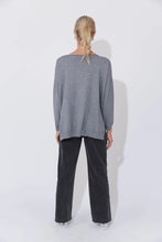 Load image into Gallery viewer, Cairo Jumper Storm OS
