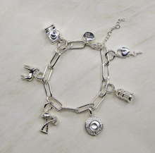 Load image into Gallery viewer, Chunky Paperclip Charm Bracelet Silver
