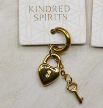 Load image into Gallery viewer, Kindred Spirits Charm - Gold
