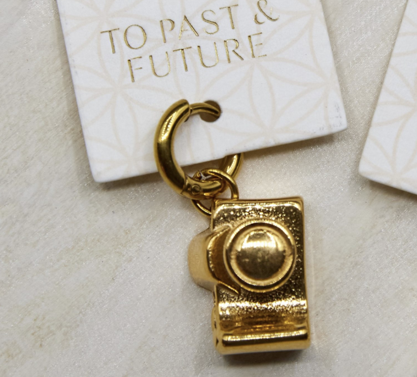 To Past & Future Charm Gold