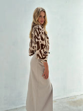 Load image into Gallery viewer, BB Blouse
