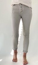 Load image into Gallery viewer, Classic Button Jean
