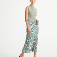 Load image into Gallery viewer, Carrington Skirt - Amazonia
